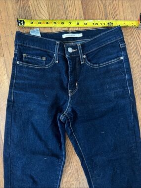 Levi' 312 shaping slim women’s dark wash